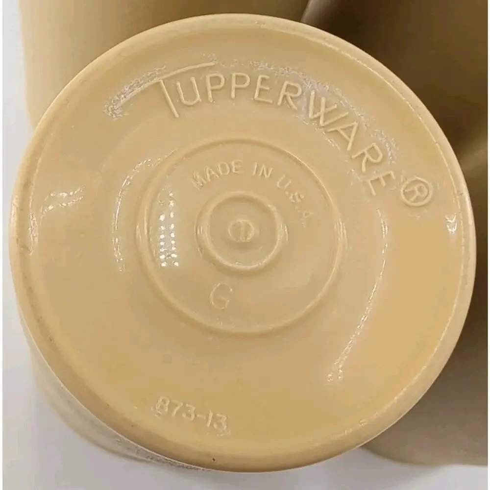 4 Tupperware Tumblers #873 Tumblers 12 oz Vintage Harvest Gold Yellow Cups